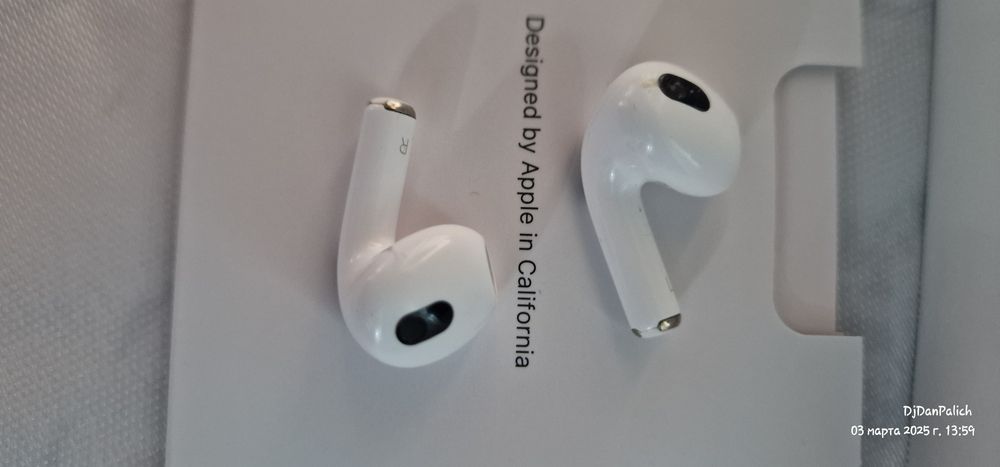 Продам наушники AirPods