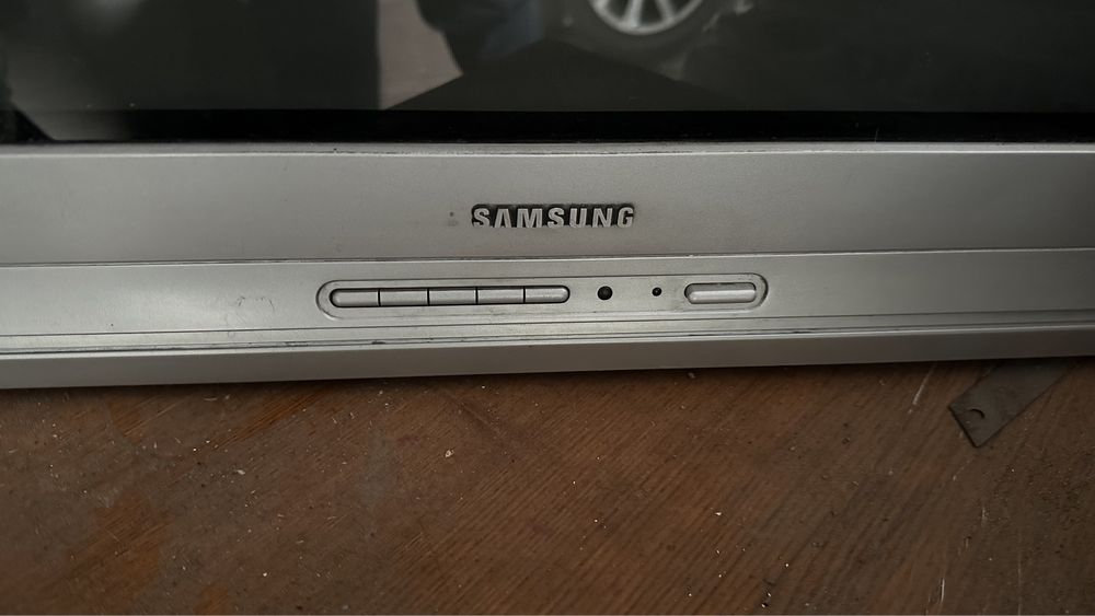 Телевизор хороем рабочем состояние