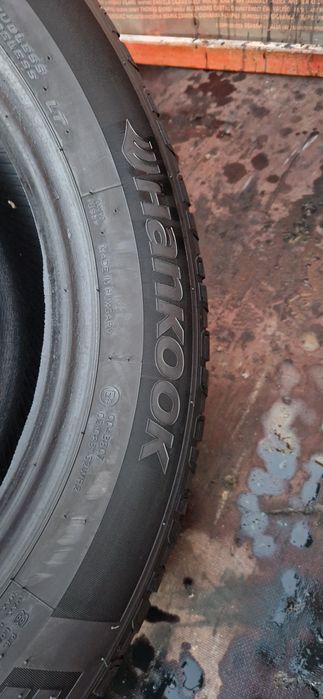 2 Anvelope Hankook 215 60 R17 C M+S