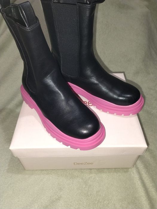 Botine DeeZee mărimea 36