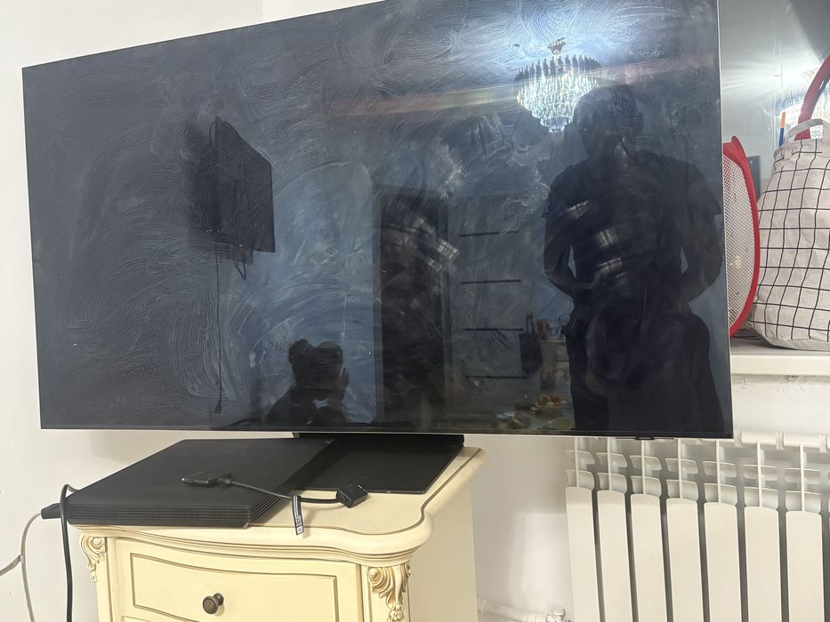 Продам Самсунг 8к телевизор