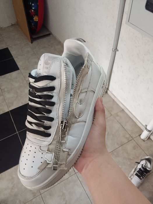 Продам оригинальные кроссовки