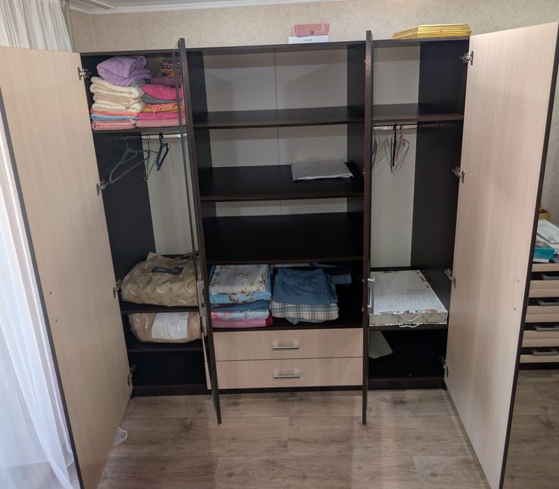 Шкаф. В хорошем качестве