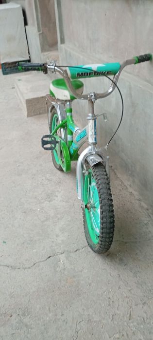 Valasaped 16 bollaniki