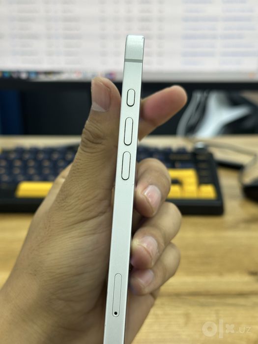 Iphone 16e / Айфон 16