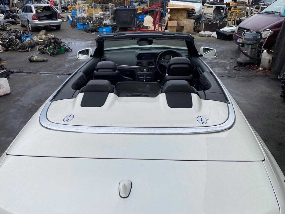 dezmembrez Mercedes E350 cabrio W207/bara fata e350/usa /bara spate