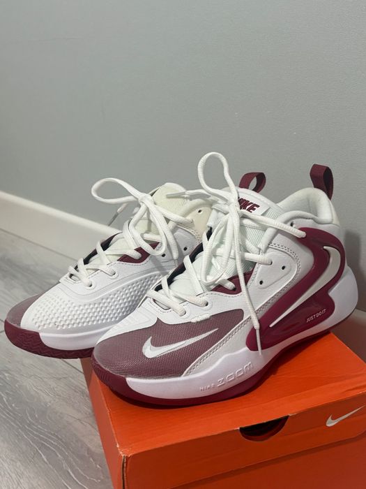 Кроссовки NikeHyperset2