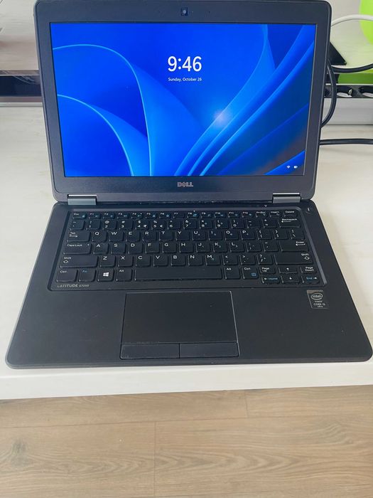 dell latitude e7250 second hand si noi de vanzare • Anunturi • OLX.ro