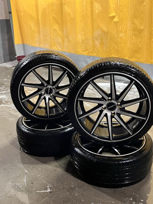 Воссен титанка буу