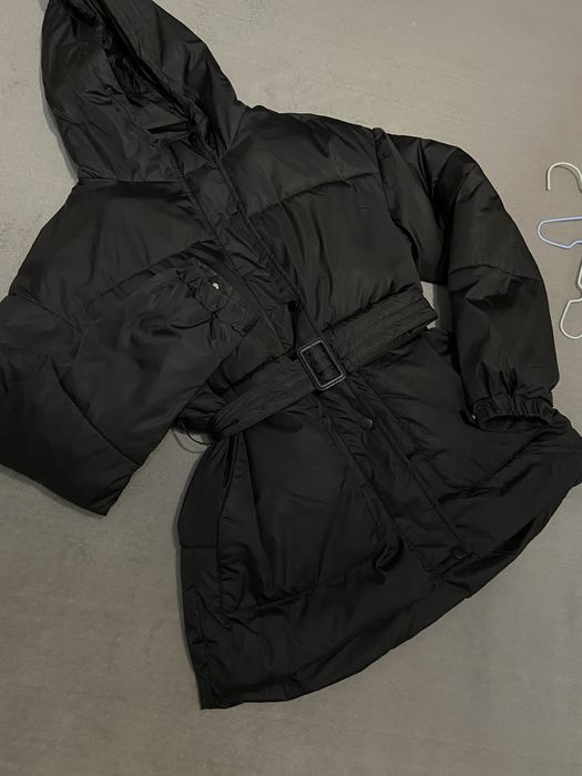 Продам куртку , классная для девушки