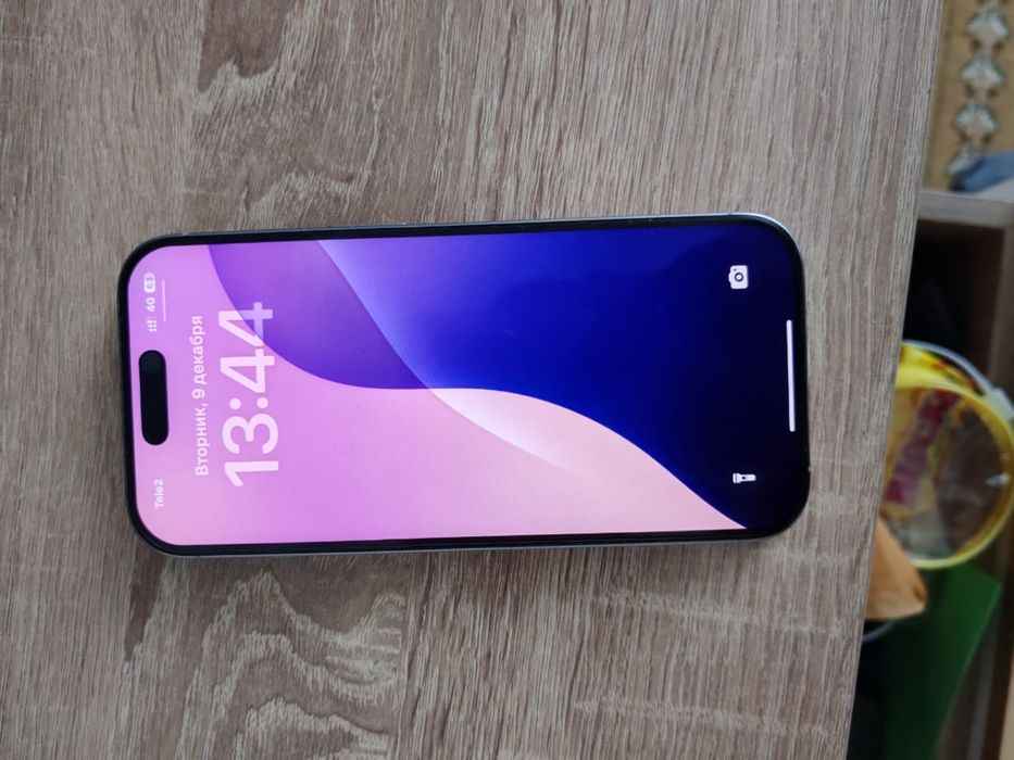 Продам айфон 16 про на 256