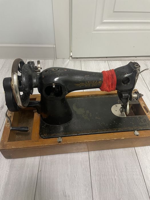 Швейная машинка рабочая