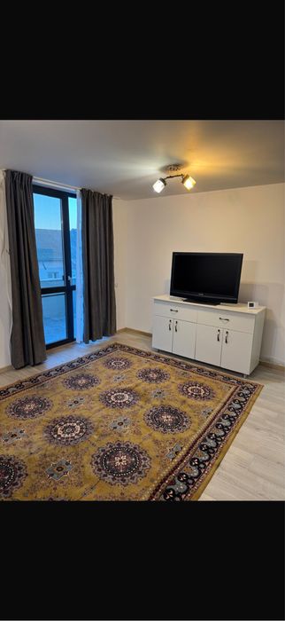 Inchiriez garsoniera