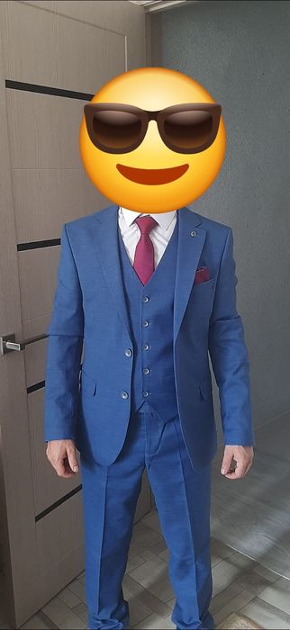 Продам мужской костюм тройку