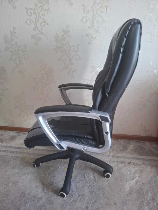 Кресло руководительский