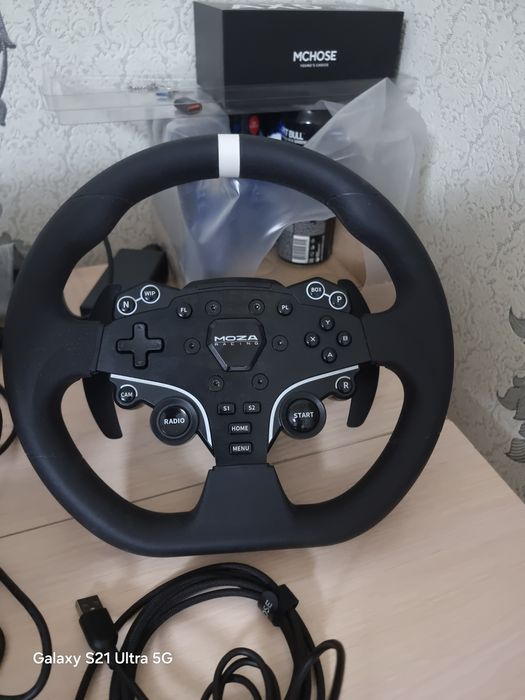 Игровой руль Moza r3