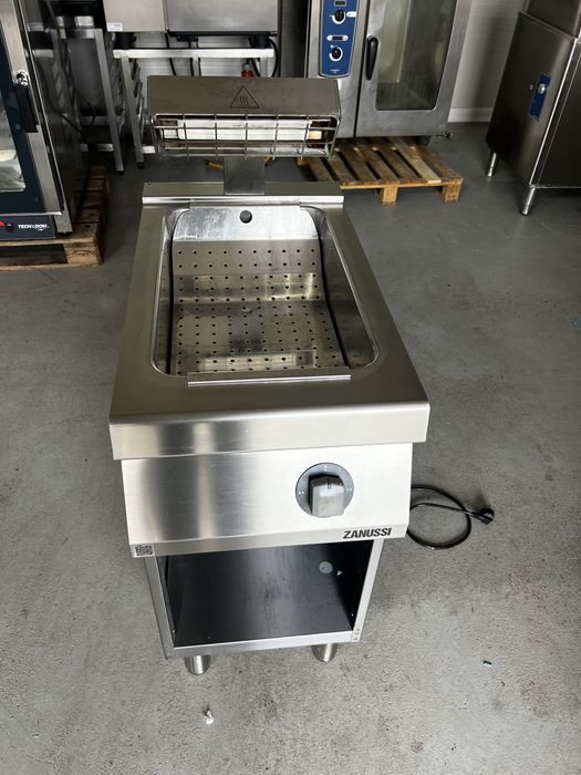 Aparat de mentinut cartofii la cald - linia 700 - Zanussi Italia - 2023