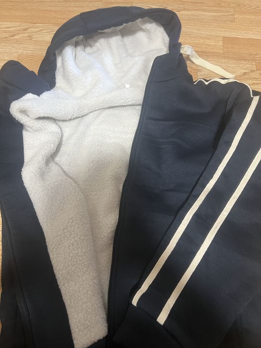 Кофта утепленная на весну 50-52р