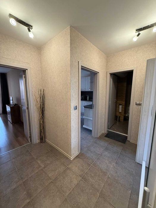 Даваме Под Наем Двустаен Апартамент В Изток