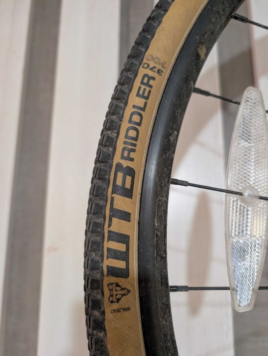 Две покрышки WTB Riddler 700 37C