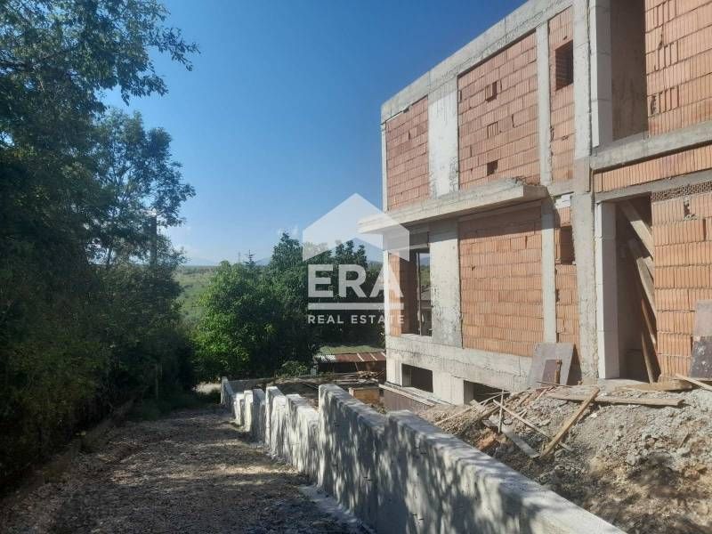 ЕРА ТЕРА продава еднофамилна къща в с. Гурмазово, общ. Божурище.