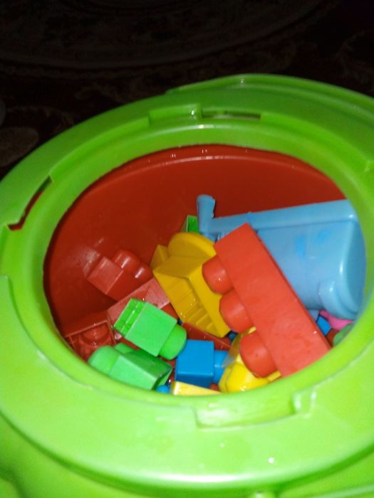 Игрушки  o'yinchoq yaxshi o'yinchoq