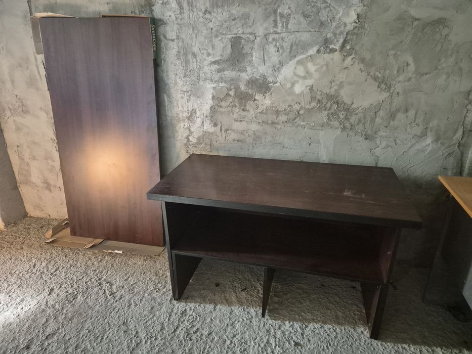 Офисная мебель столы кресла