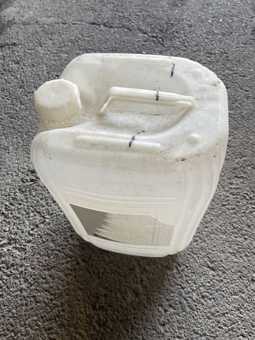 Канистры 20 л. Для ХИМИКАТОВ