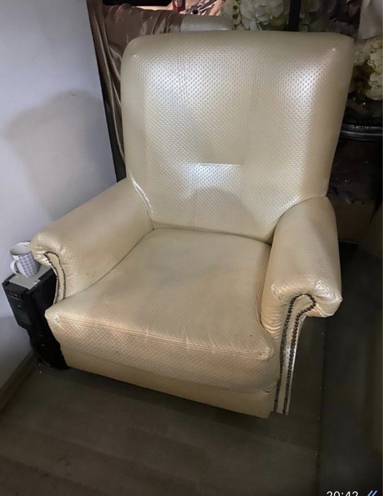 Vand  scaune si canapele restaurant/bar/sala evenimente