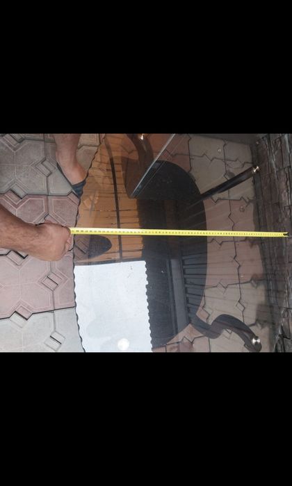 Стеклянный стол стлол