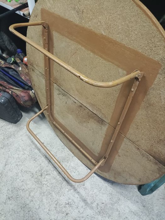 Продам стол 10.000