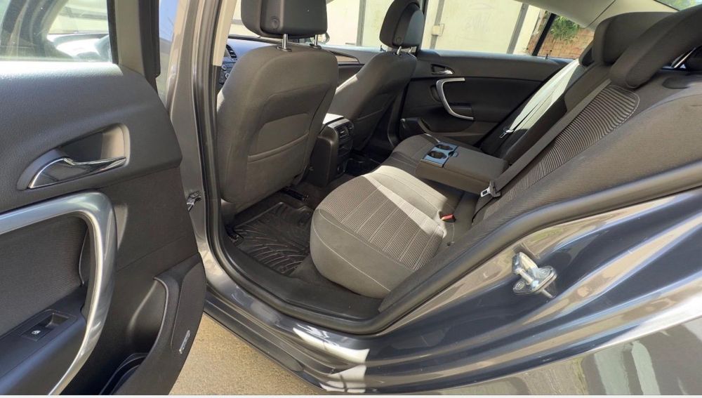 Opel Insignia 2011