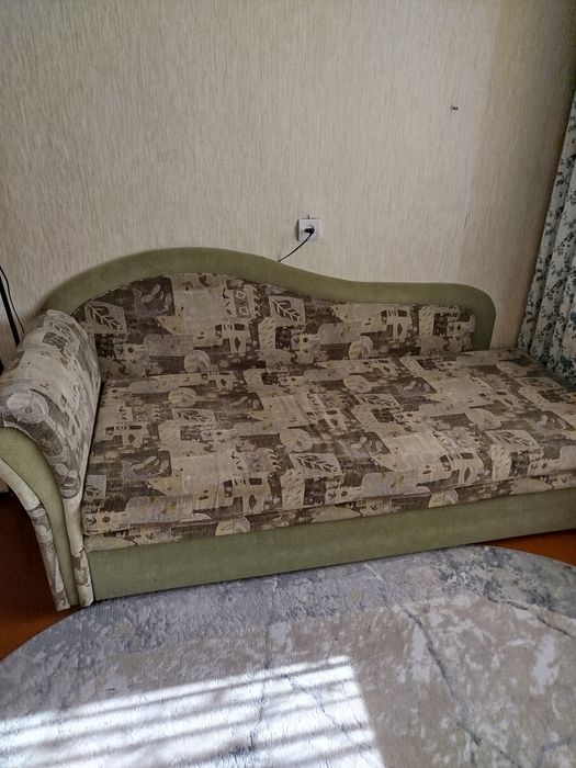 Продам тахту. Состояние хорошее