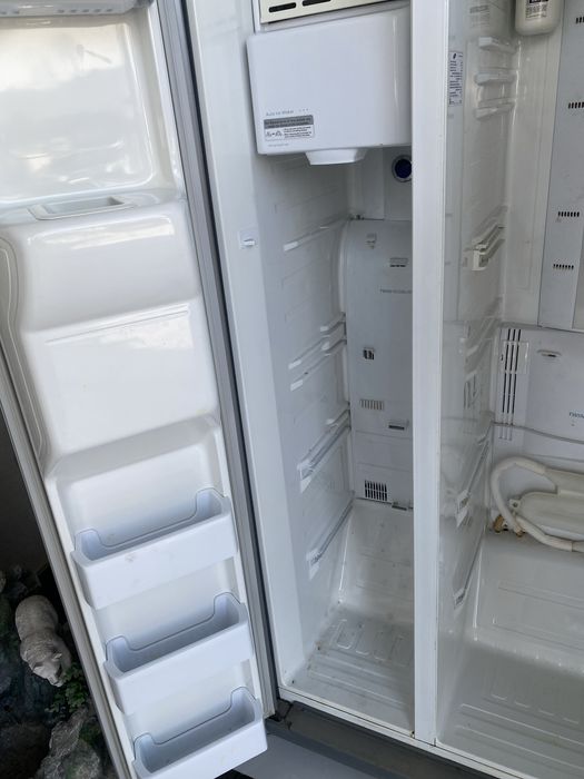 Продам холодильник на запчасти