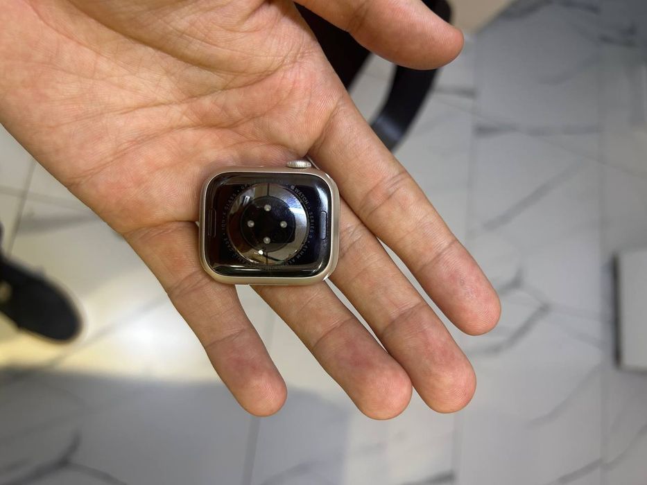 Продам apple watch 8 41mm