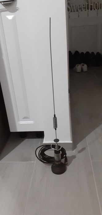 Antenă stație emise recepție