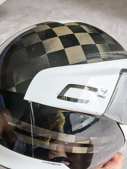 Каска Schuberth C4 Pro Carbon