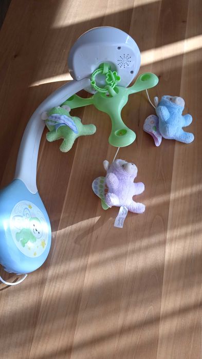 Музикална въртележка с проектор на Fisher price