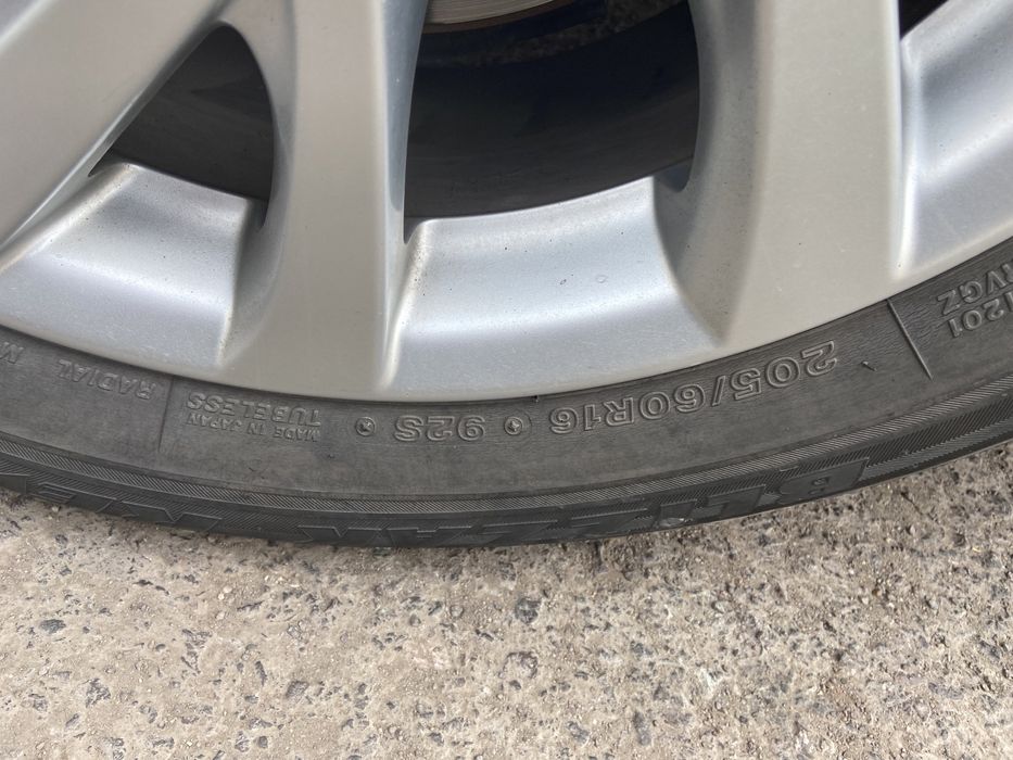 Продаётся шины