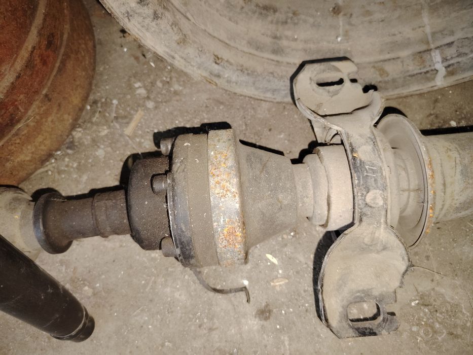 Запчасти на Тойота калдина.