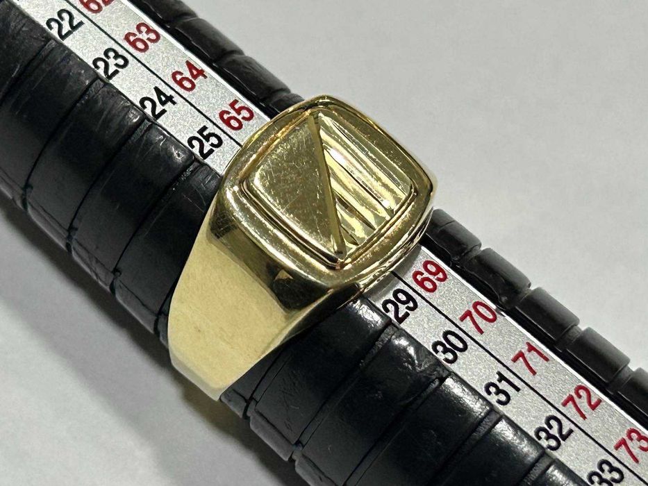 Златен пръстен 14 К 585 /3,28 гр.