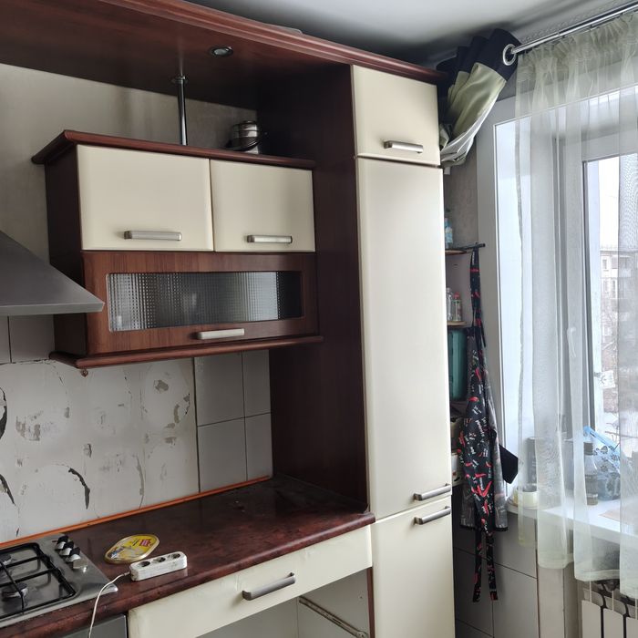 Шкафы кухонные подвесные