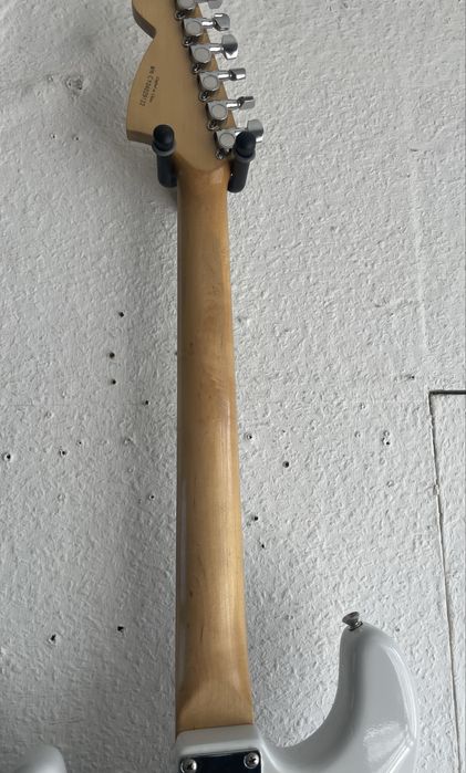 Chitara electrica Squier by Fender Standard Stratocaster