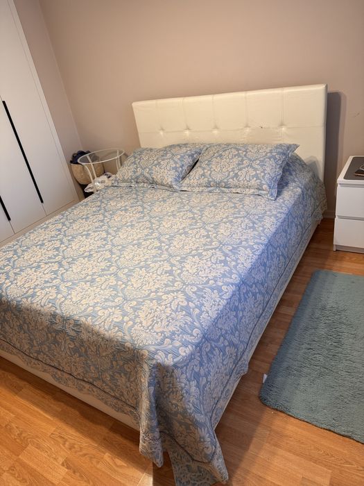 Двухспальная кровать