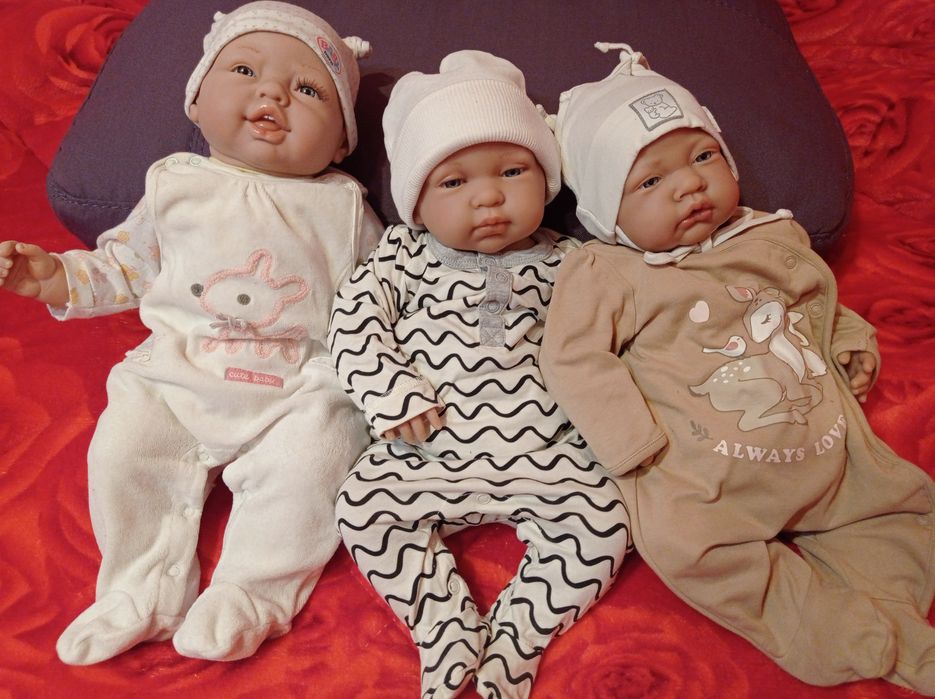 Vand lot bebeluși realistici