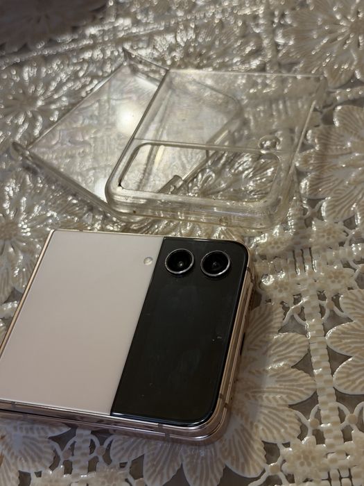 Samsung z flip 4