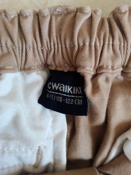 Официален детски бежев панталон дънки за момче LC Waikiki 6-7години