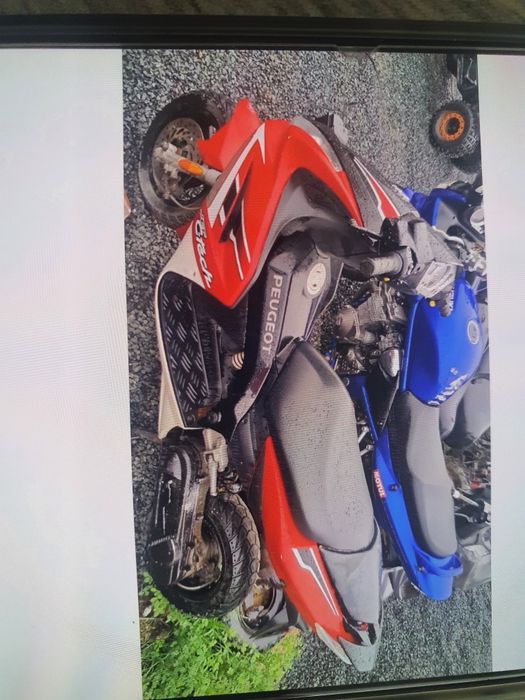 Vând sau schimb 2 scutere cu acte