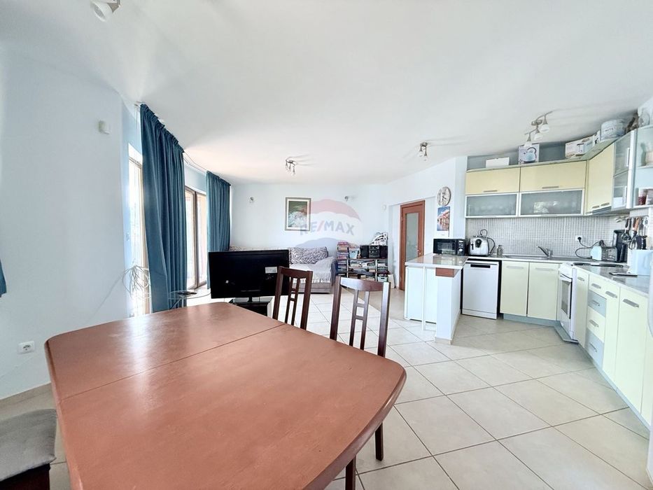 Продава се Къща в Балчик - 240 кв.м за 1375 €/кв.м - Снимка #8