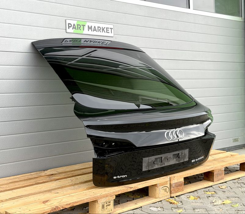Заден капак AUDI E - TRON Sportback